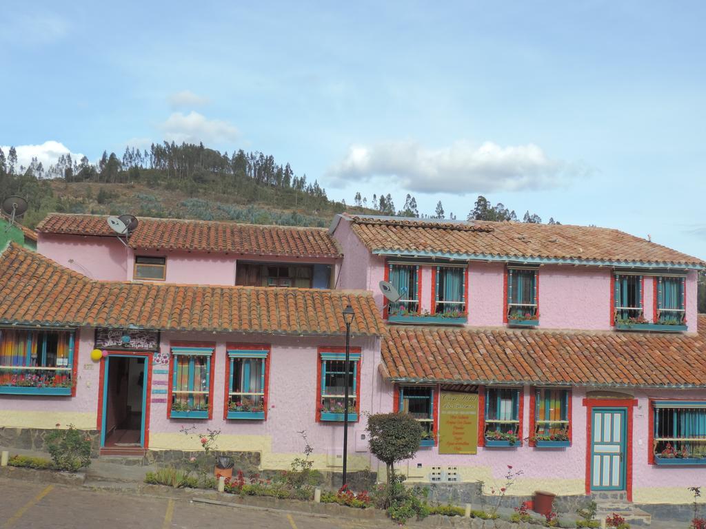 Hotel Los Geranios Duitama Exterior photo